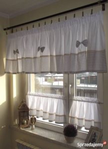 Aprende a hacer unas bellas cortinas para decorar tu hogar.